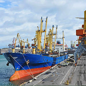 国际货运代理费用影响因素解析 以海上国际货物运输为例